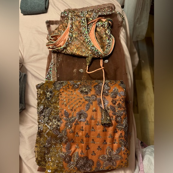 Lashkaraa Dark Peach Sequins Embroidered Crop Set - Picture 3 of 7